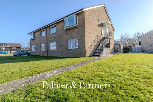2 bed property, in Redwald Road, £130,000