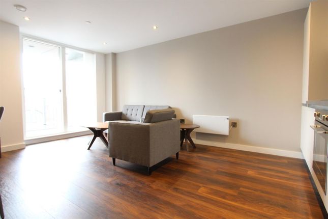2 bed property, in Water Street, £160,000