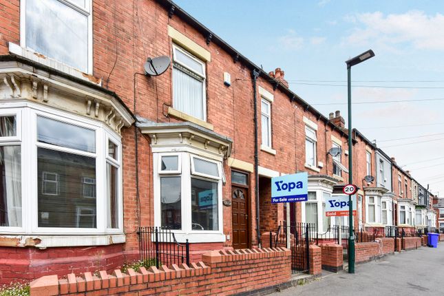 3 bed property, in Ronald Road, £110,000