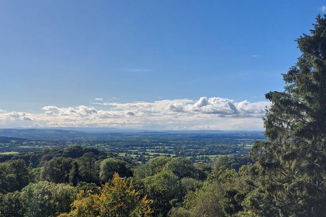 3 bed property, in West Malvern Road, £435,000