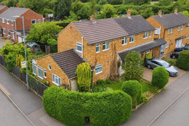 3 bed property, in Burford Way, £475,000