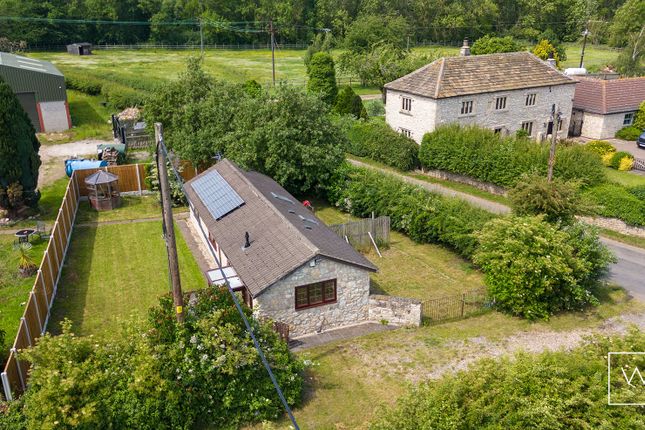 1 bed property, in Owston Lane, £215,000