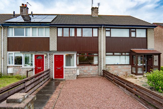 2 bed property, in Ashie Road, £175,000