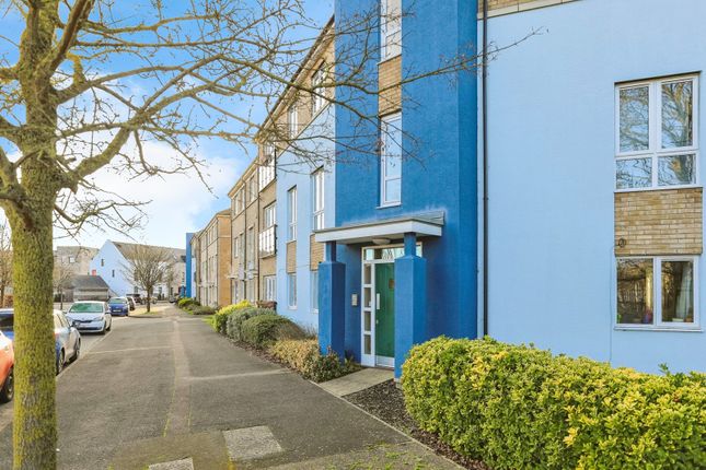 2 bed property, in Flack End, £270,000