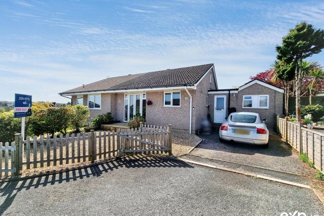 2 bed property, in Hennock Road, £270,000
