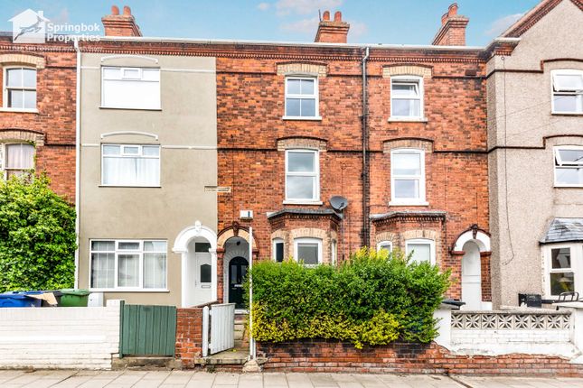 3 bed property, in Mill Road, £140,000