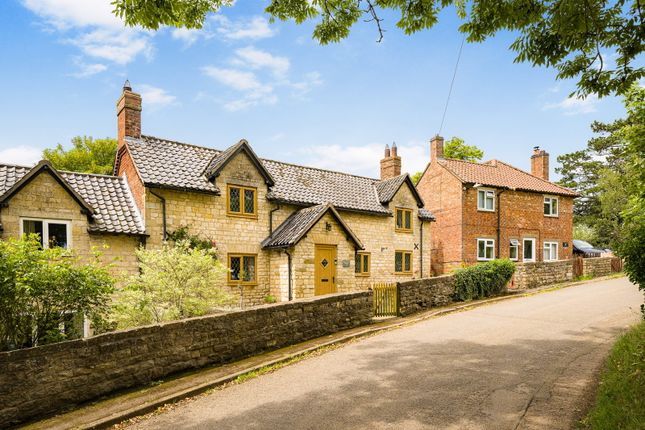 2 bed property, in Church Lane In Croxton Kerrial, £350,000