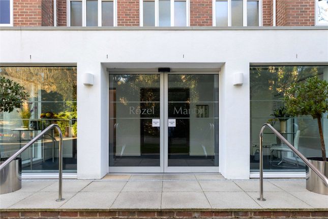3 bed property, in Western Road, £350,000