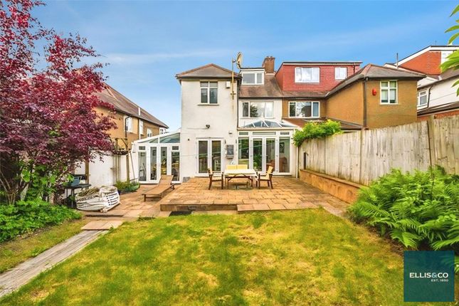 5 bed property, in Rowsley Avenue, £975,000