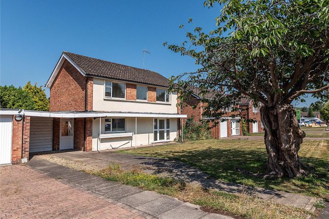 4 bed property, in Melbourn Close, £500,000