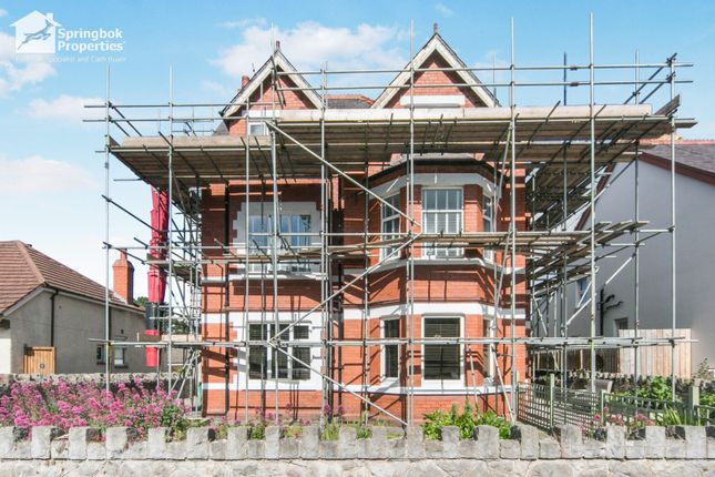 2 bed property, in Wynn Avenue North, £110,000