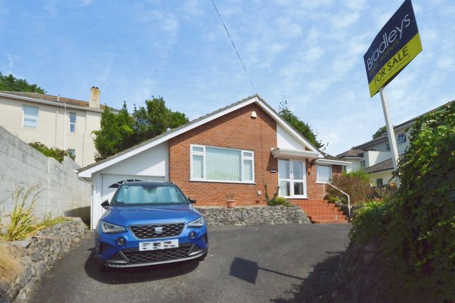 2 bed property, in Shirburn Road, £260,000