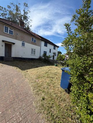 3 bed property, in Barfield Avenue, £599,950