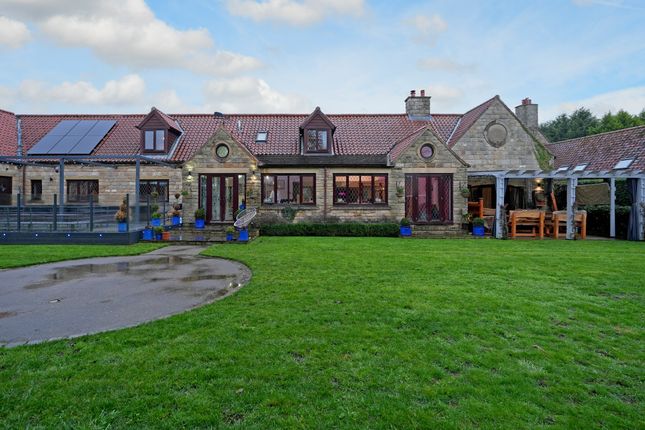 5 bed property, in Todwick Court, £875,000