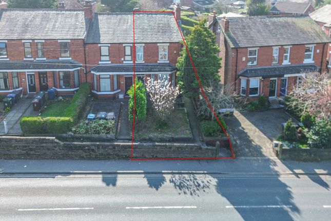 4 bed property, in Southport Road, £220,000