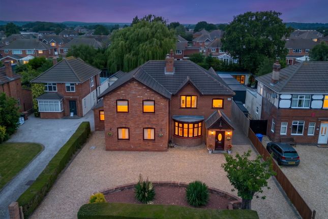 5 bed property, in Grimsby Road, £550,000