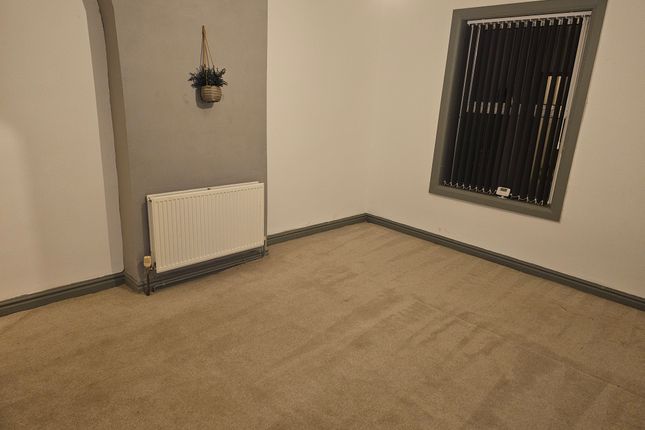 2 bed property, in Eastham, £79,990