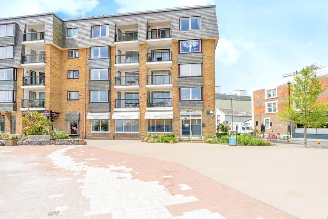 1 bed property, in Belmont Street, £90,000