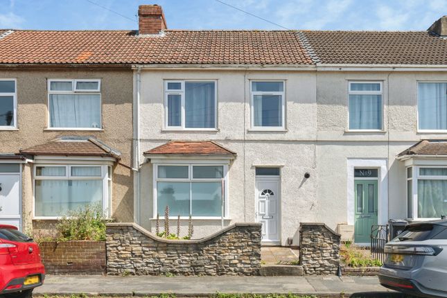 3 bed property, in Enfield Road, £350,000