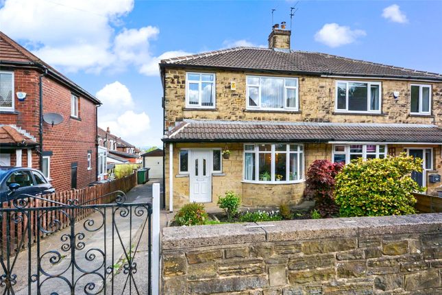 3 bed property, in Cemetery Road, £299,950