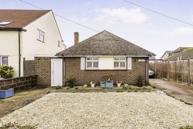 3 bed property, in Longlands Road, £525,000