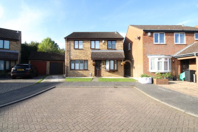 4 bed property, in The Briars, £575,000