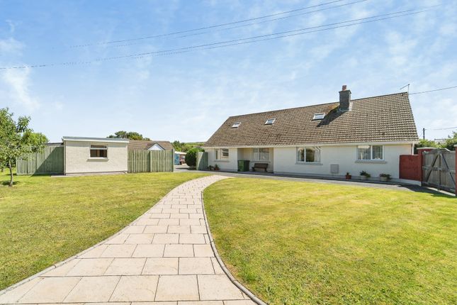 5 bed property, in Station Road, £395,000
