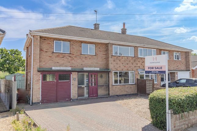4 bed property, in Homestead Drive, £300,000