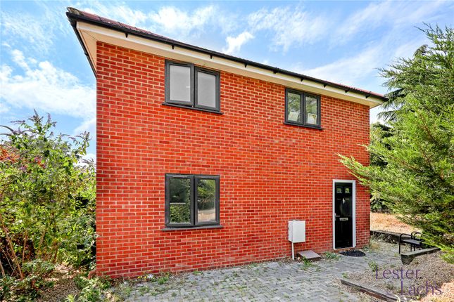 2 bed property, in Sheffield Drive, £389,995