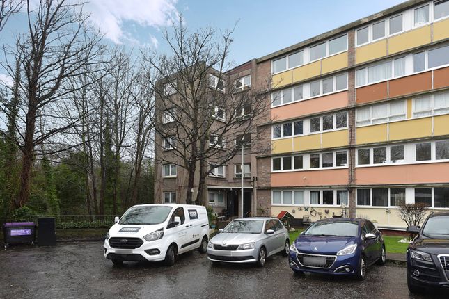 1 bed property, in Redbraes Grove, £149,950