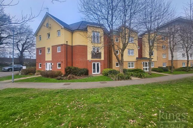 1 bed property, in Newstead Way, £165,000