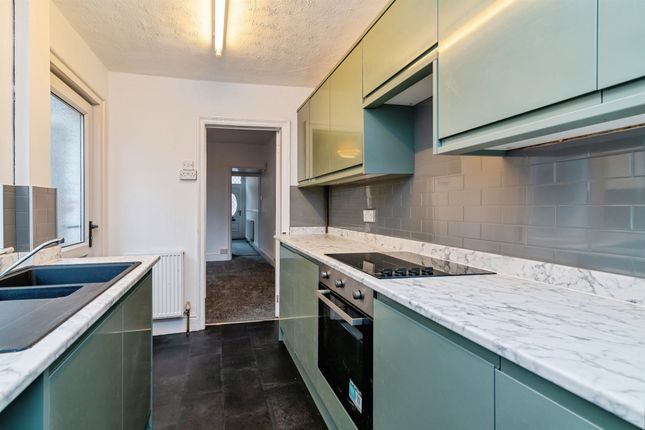 2 bed property, in Bannerman Road, £140,000
