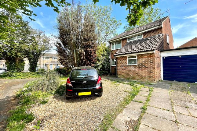 3 bed property, in Upton Close, £475,000
