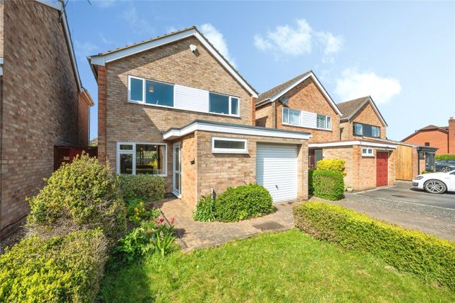 3 bed property, in Crossfields Road, £365,000