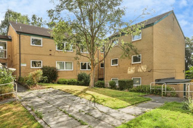 2 bed property, in Fulwood Road, £150,000