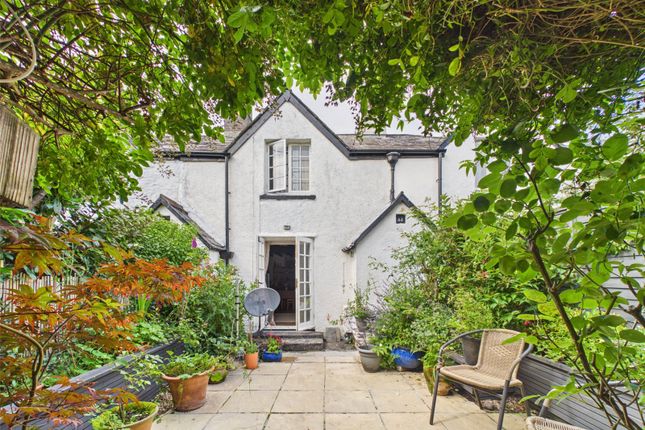 2 bed property, in Tavistock, £210,000