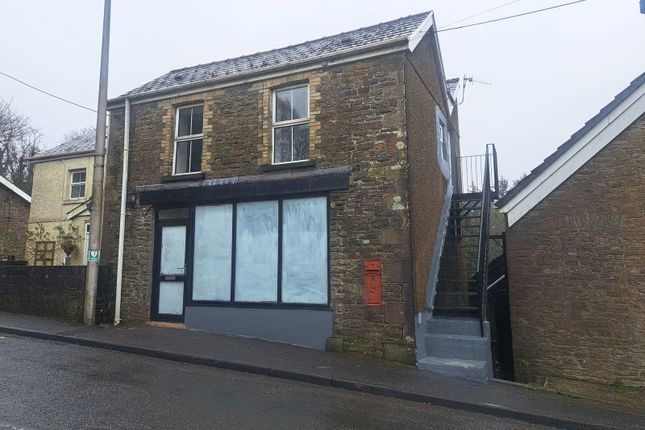 2 bed property, in Heol Y Plas, £125,000