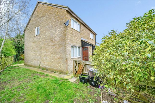 2 bed property, in Repton Close, £250,000