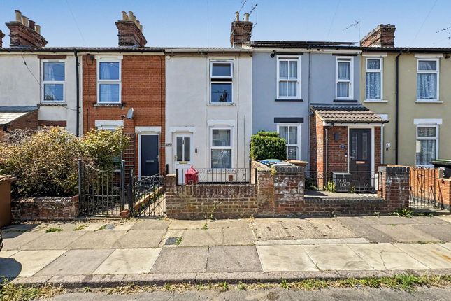 2 bed property, in Wallace Road, £185,000