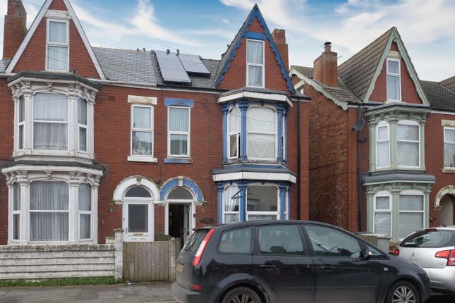 6 bed property, in Waterloo Road, £190,000