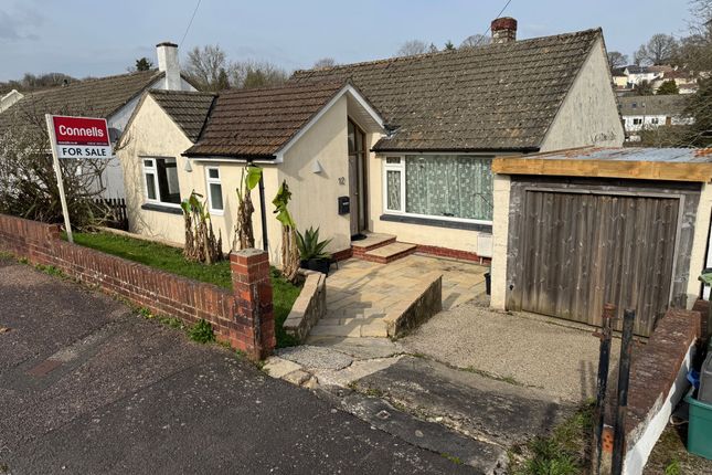 4 bed property, in Forde Close, £390,000