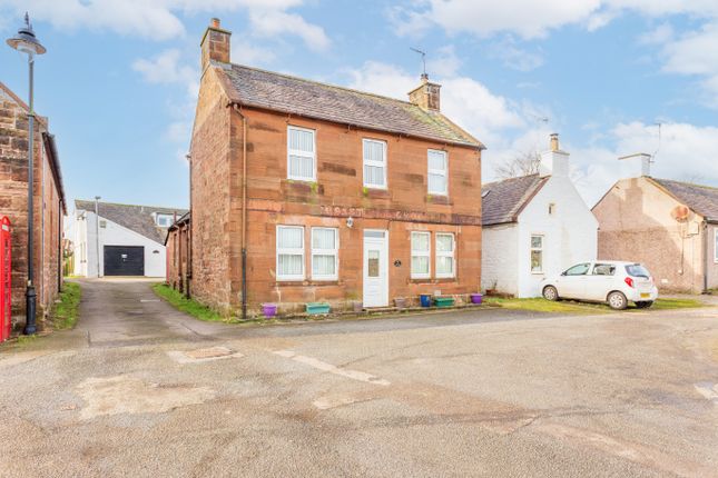 3 bed property, in Kirkton, £175,000