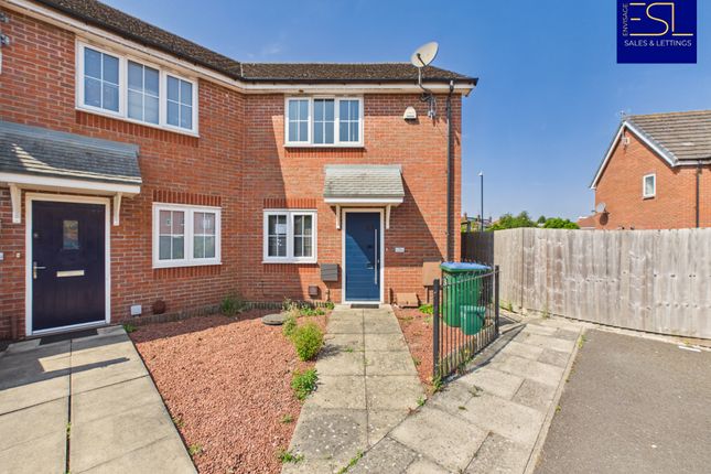 1 bed property, in Cossington Road, £140,000