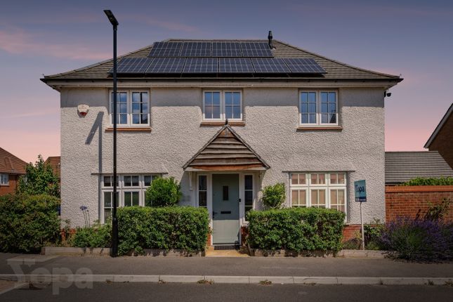 3 bed property, in Emmeline Avenue, £625,000