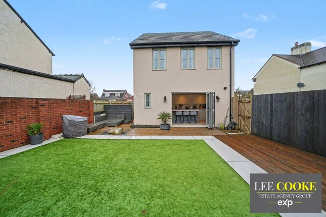 3 bed property, in Edgmond Gardens, £360,000