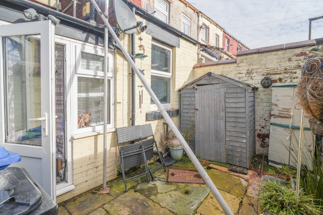 3 bed property, in Percival Street, £90,000