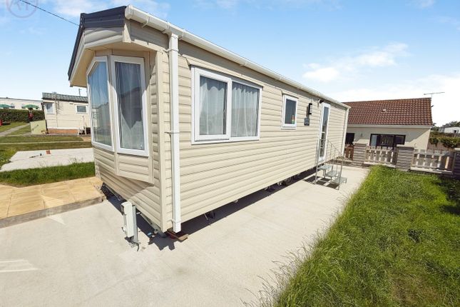 2 bed property, in South Road, £38,995