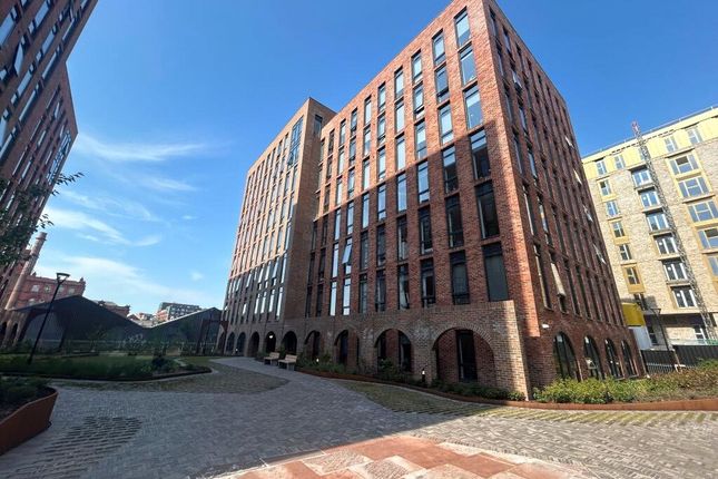 2 bed property, in Neptune Place, £235,000