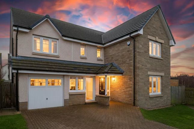 5 bed property, in 32 Douglas Marches, £825,000