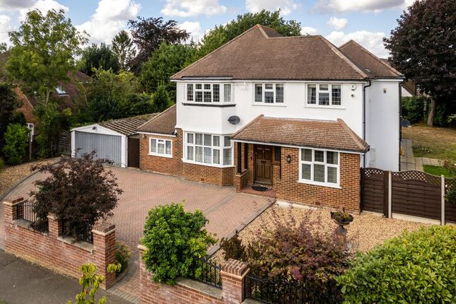 7 bed property, in Shaw Crescent, £1,200,000